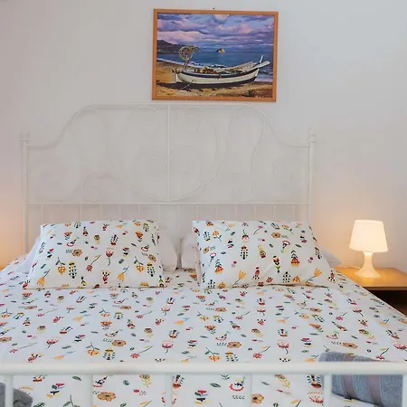 Apartments Loncar Seget Vranjica Exterior photo